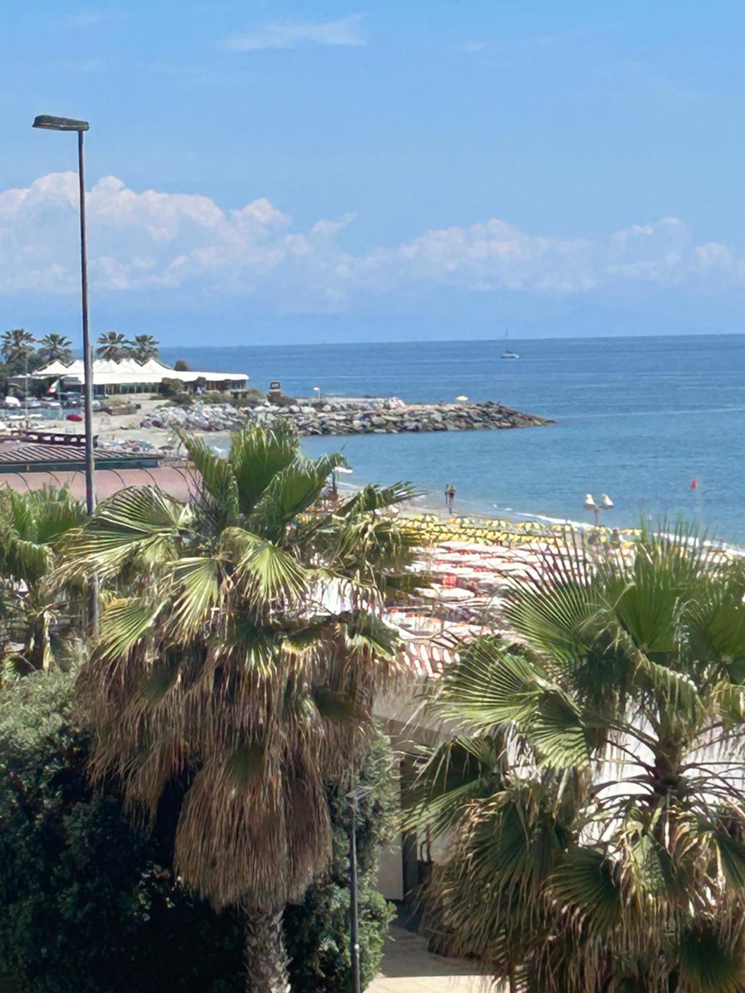 Vista Mare Savona Apartment Exterior photo